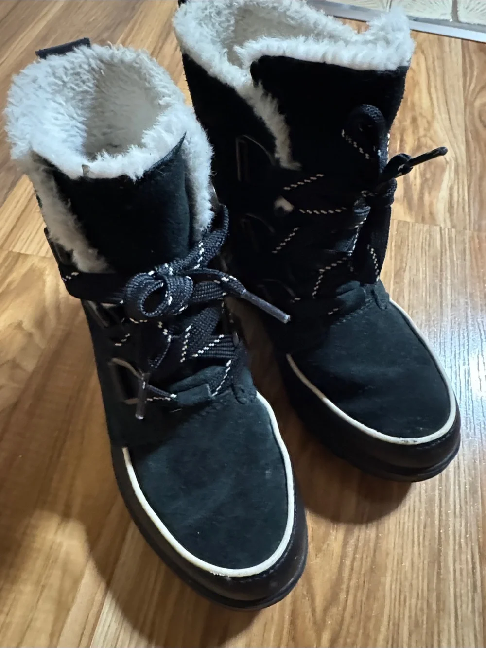Sorel Women's Tivoli IV Waterproof Faux Fur Suede Winter Boots Black Size 6